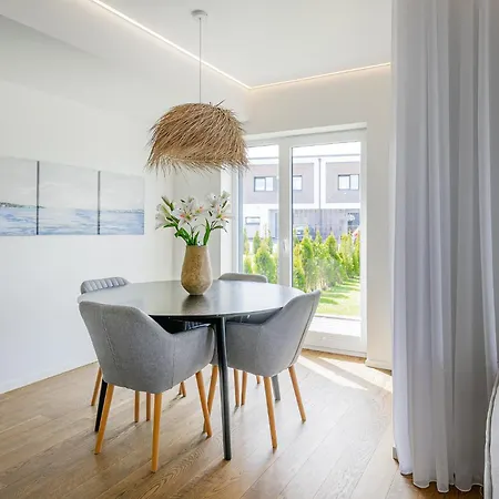 Lejlighed Family-friendly 3-bedroom Close To Sea Lubja