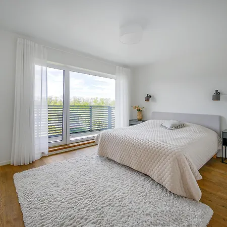 Family-friendly 3-bedroom Close To Sea * Lubja